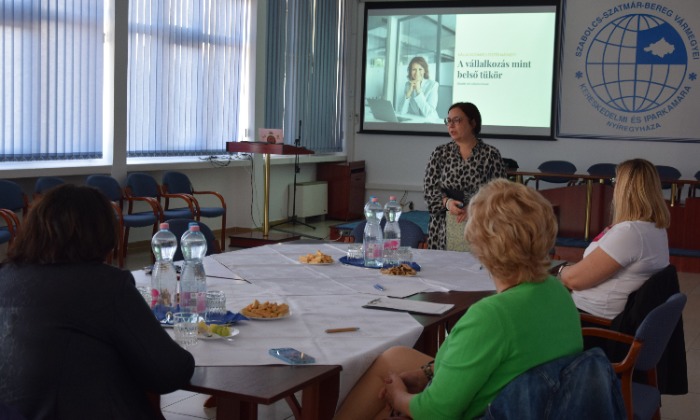 A vállalkozás, mint belső tükör: Inspiráló Női Klub esemény a Kamarában