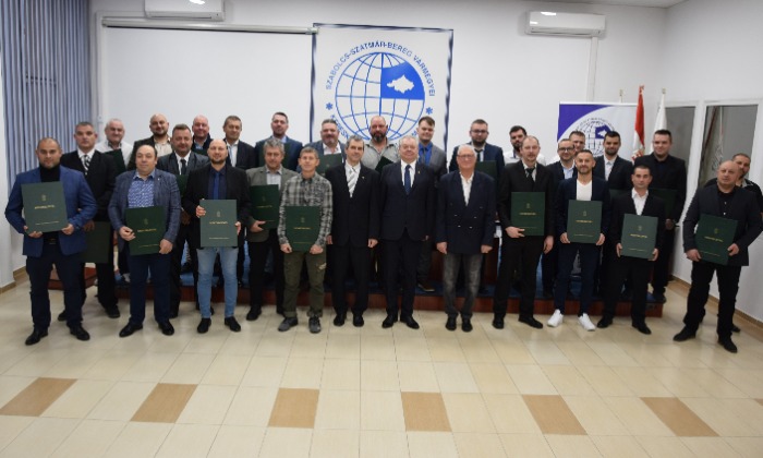 Mesteravató ünnepség a vármegyei kamarában